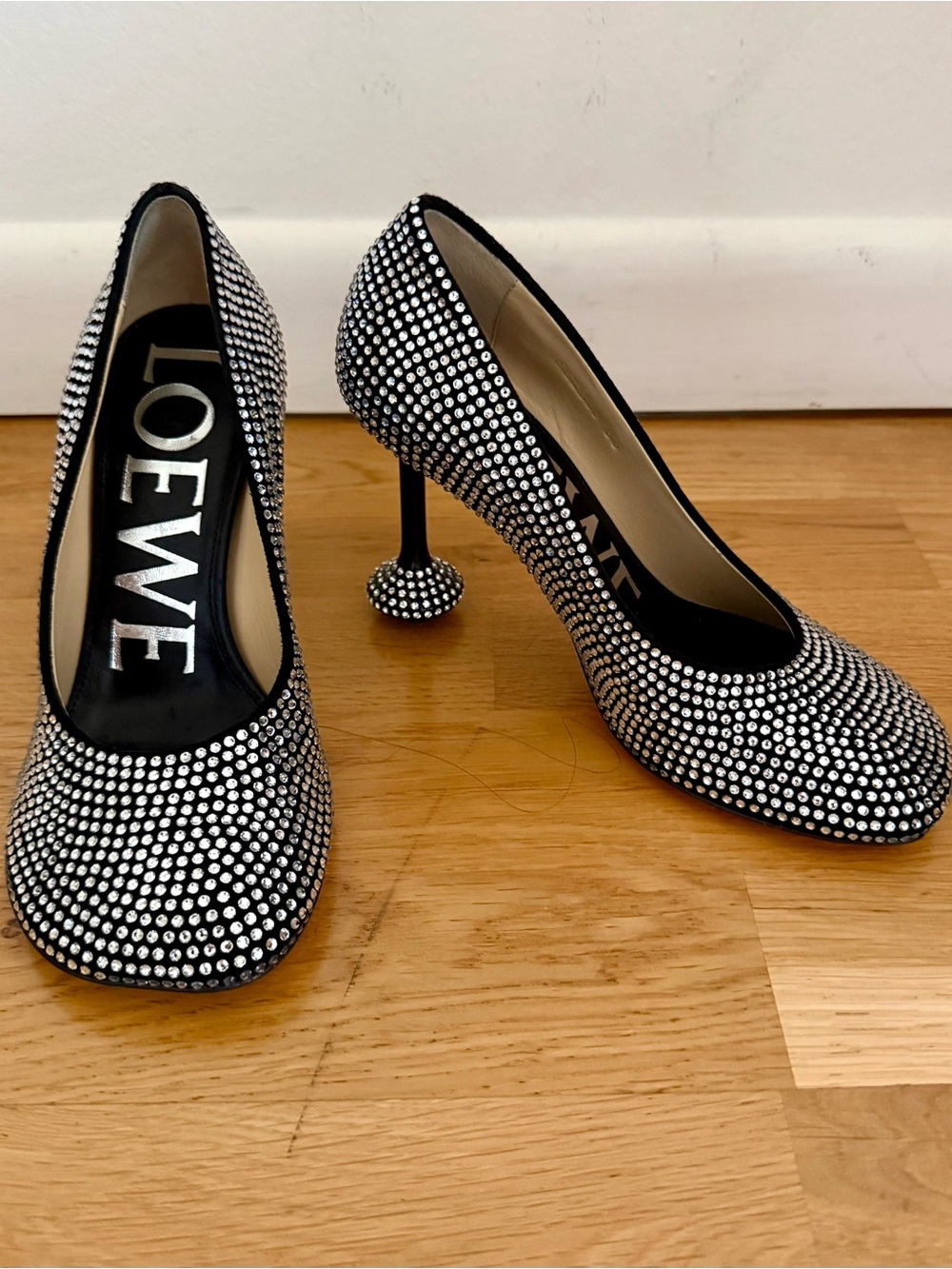 LOEWE Toy Crystal and Suede Leather Pumps NIB NEW - 36